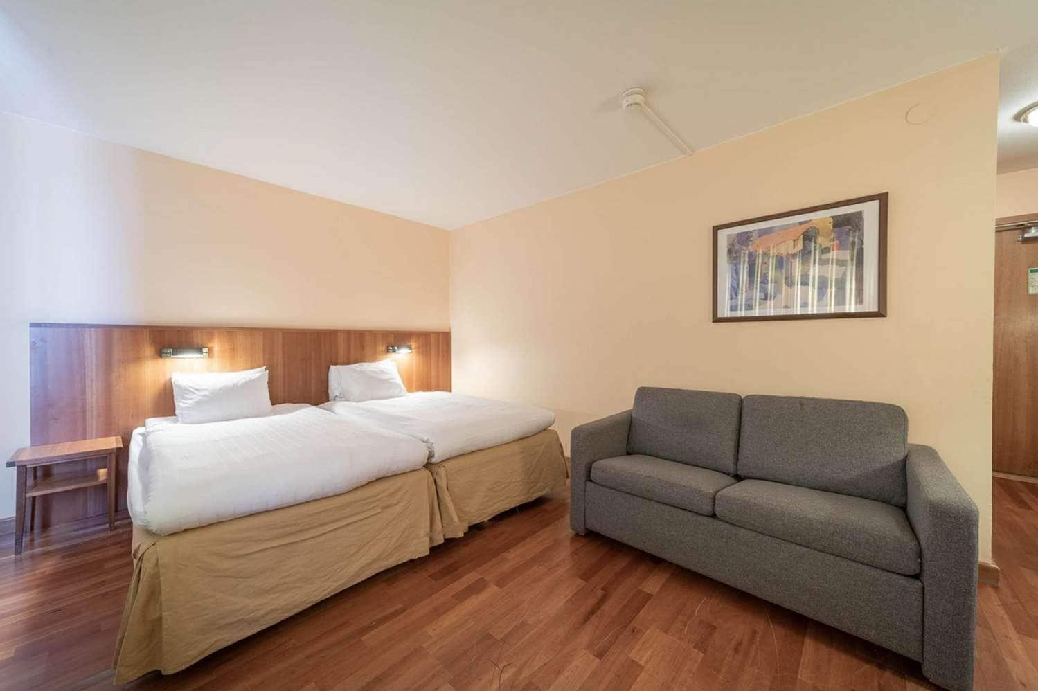 Best Western Plus Skogshojd Södertälje Buitenkant foto