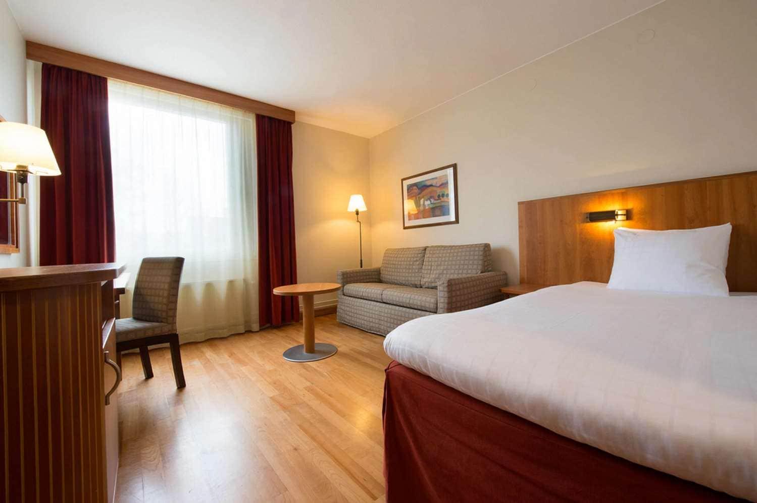 Best Western Plus Skogshojd Södertälje Buitenkant foto