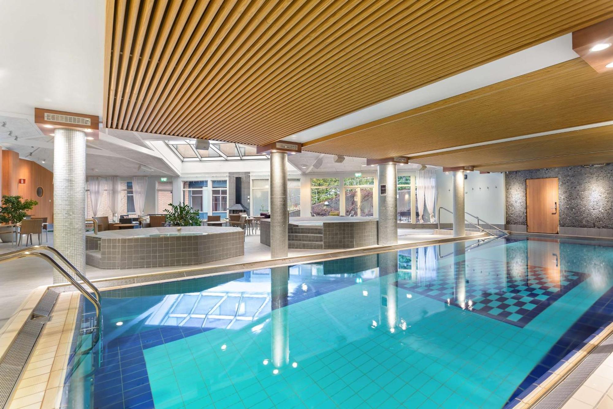Best Western Plus Skogshojd Södertälje Buitenkant foto